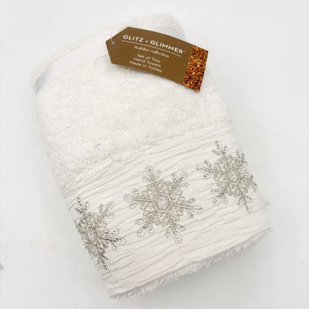 Glitz‎ + Glimmer White Cotton Hand Towels Set of 2 Silver Snowflake Holiday